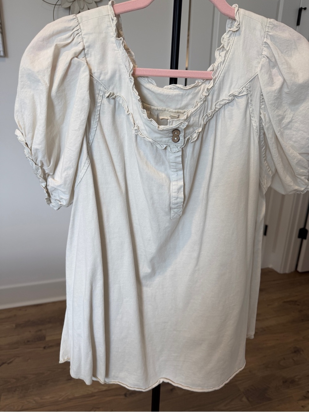 Womens Cream Ruffle Scoop-Neck Blouse